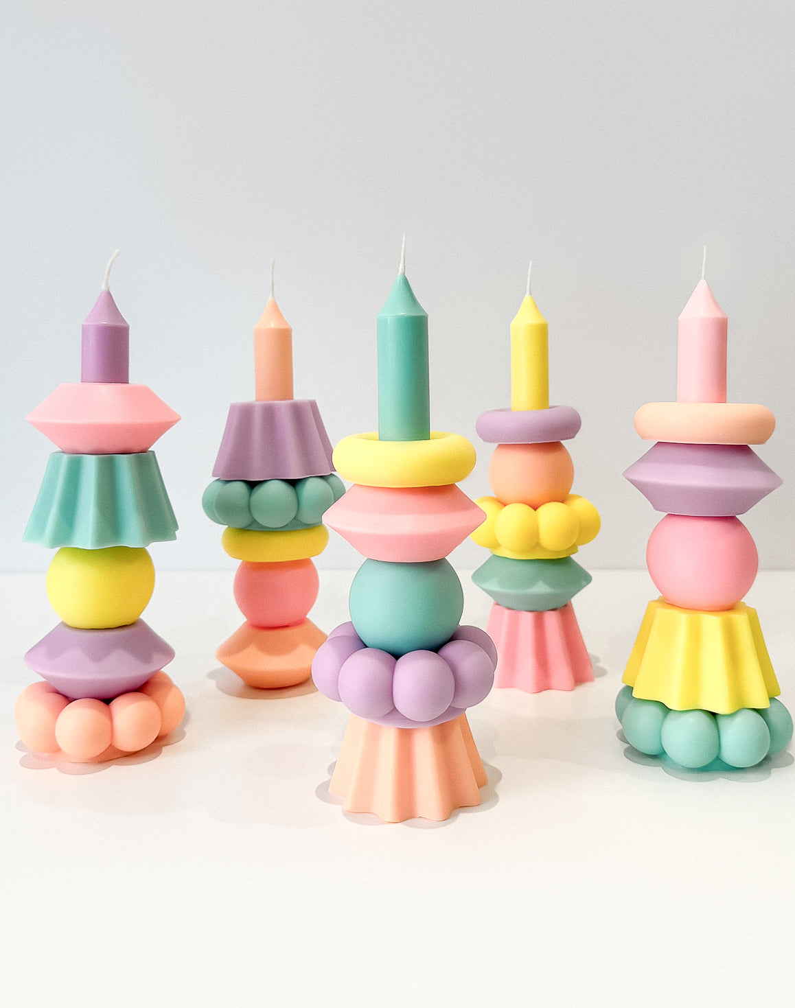 VELA PASTEL CROWN